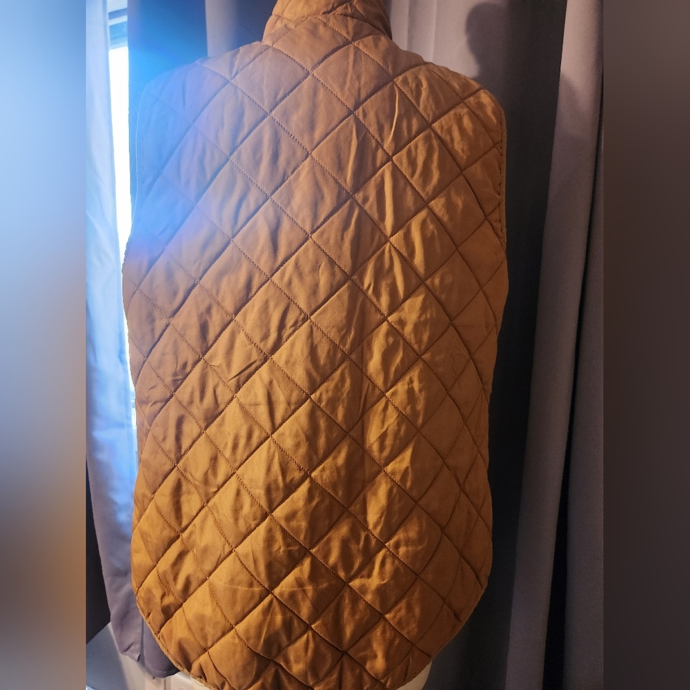 Old Navy Quilted Wheat Vest - Picture 2 of 4